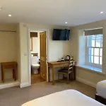 The Greyhound 3*