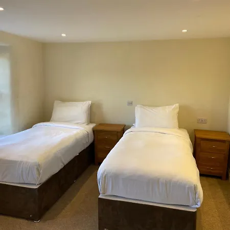 The Greyhound Nocleg ze śniadaniem