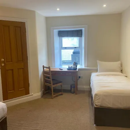 The Greyhound Bed & Breakfast 3*