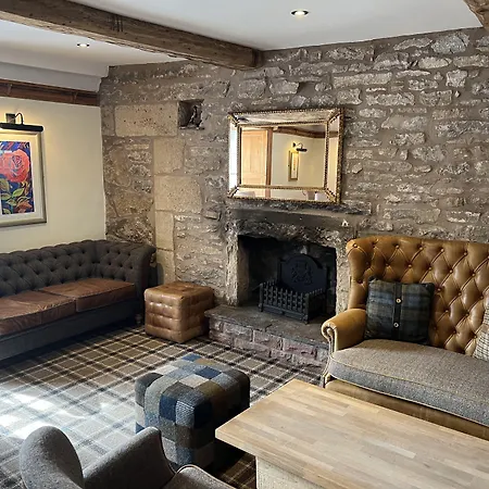 Nocleg ze śniadaniem The Greyhound 3*