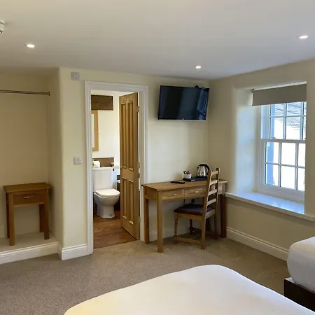 Bed & Breakfast The Greyhound Shap