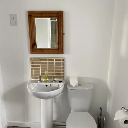 Bed & Breakfast The Greyhound Shap