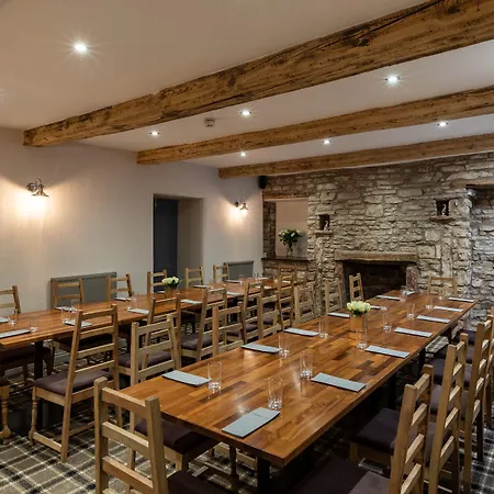 The Greyhound Frühstückspension Shap